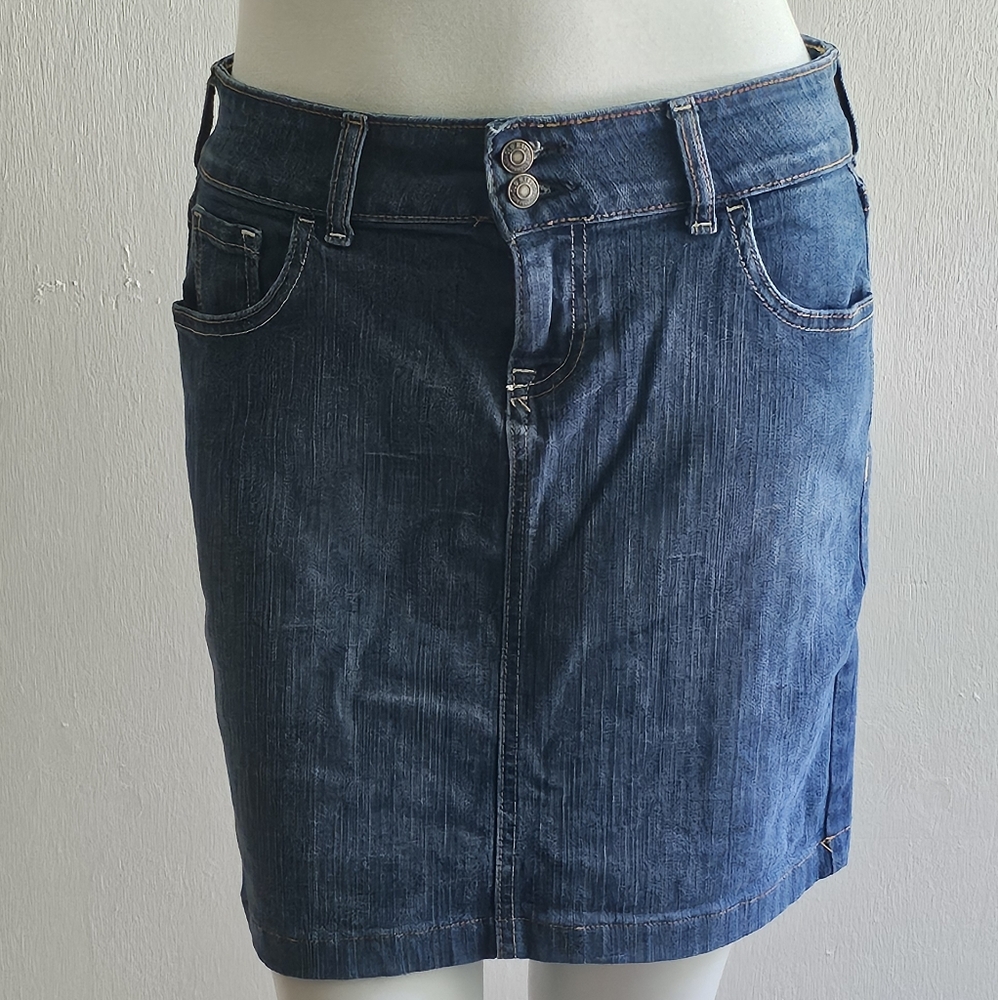 EUC OLD NAVY STRETCH JEAN DENIM MINI SKIRT 2